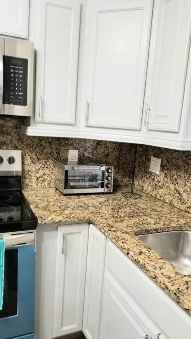 Whole House+Renovated+Pool+Lanai+Bbq+Close To All West Palm Beach Exterior foto