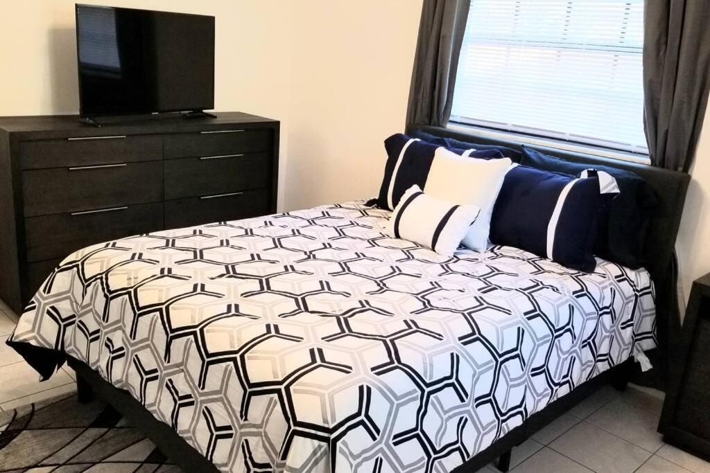 Whole House+Renovated+Pool+Lanai+Bbq+Close To All West Palm Beach Exterior foto